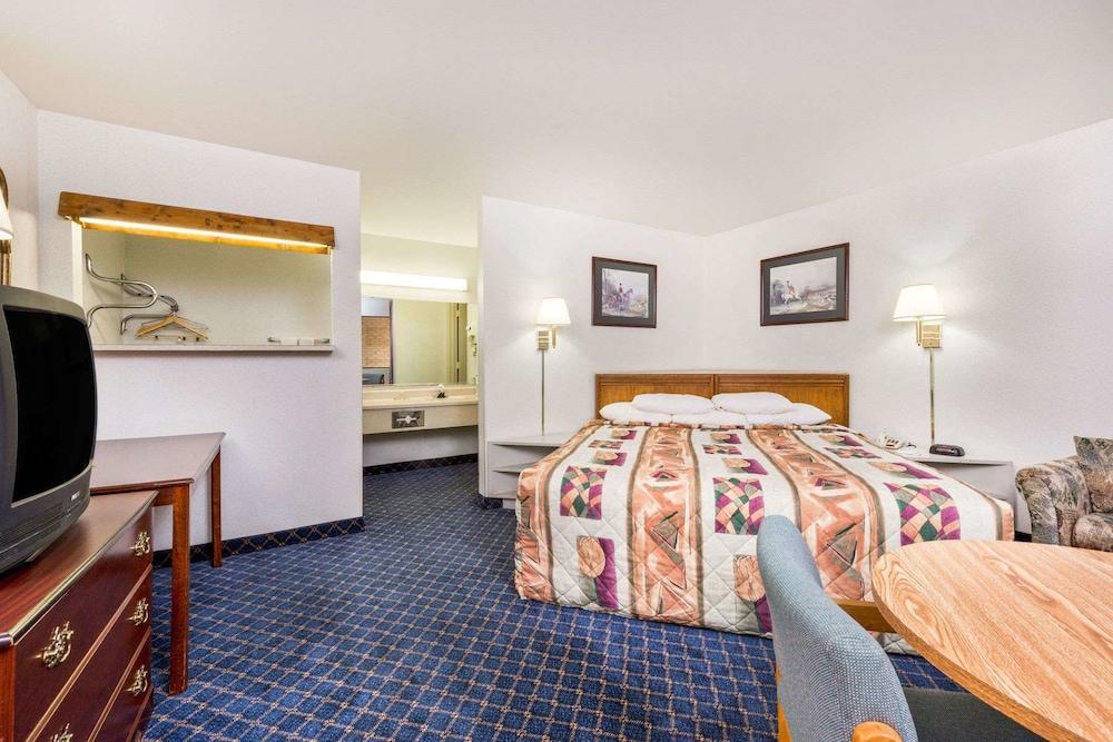 Sunset Inn Northlake Charlotte Esterno foto